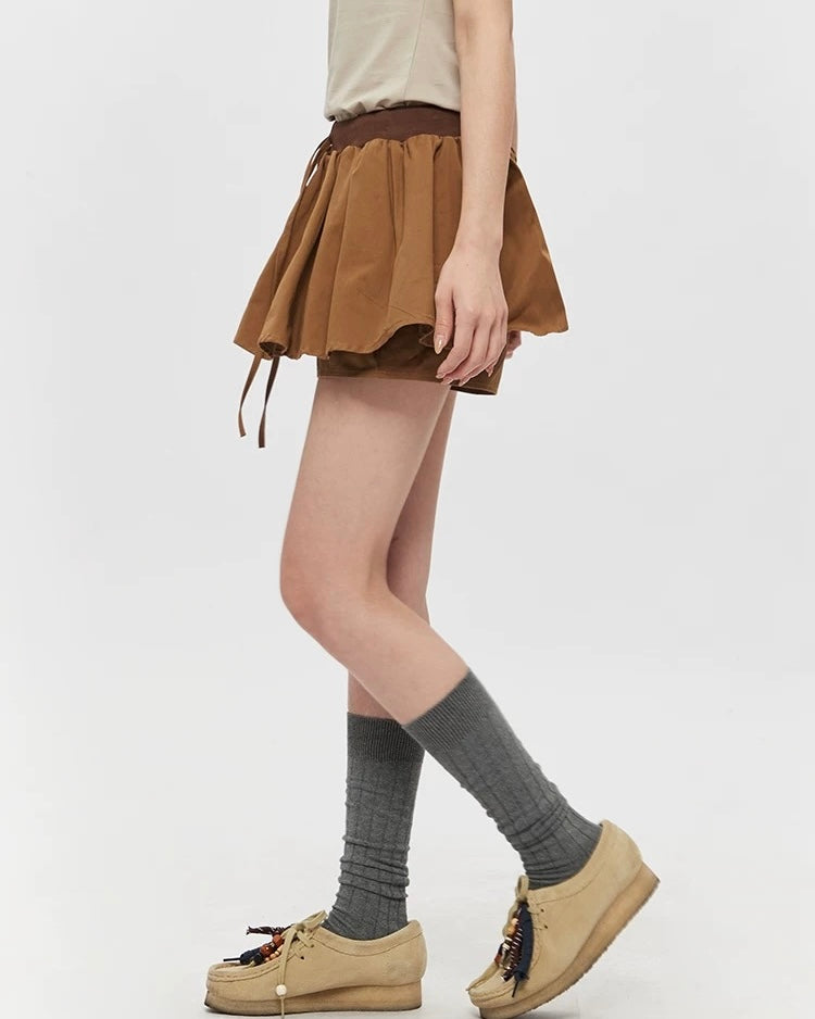 Anti-exposure pleated skirt