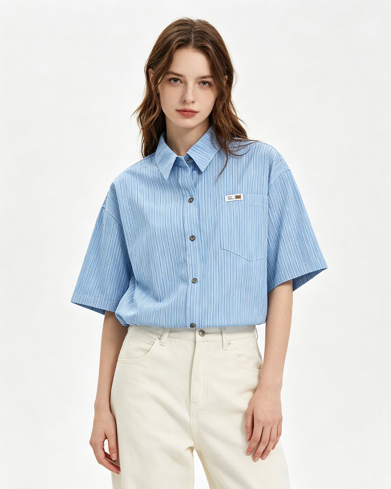 Casual striped short-sleeved shirt
