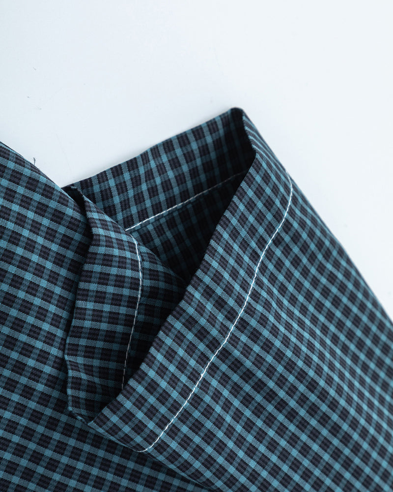 Simple plaid short-sleeved shirt