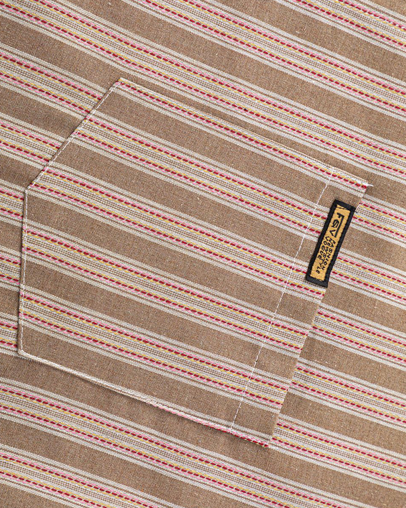 Vertical striped necklace short-sleeved shirt