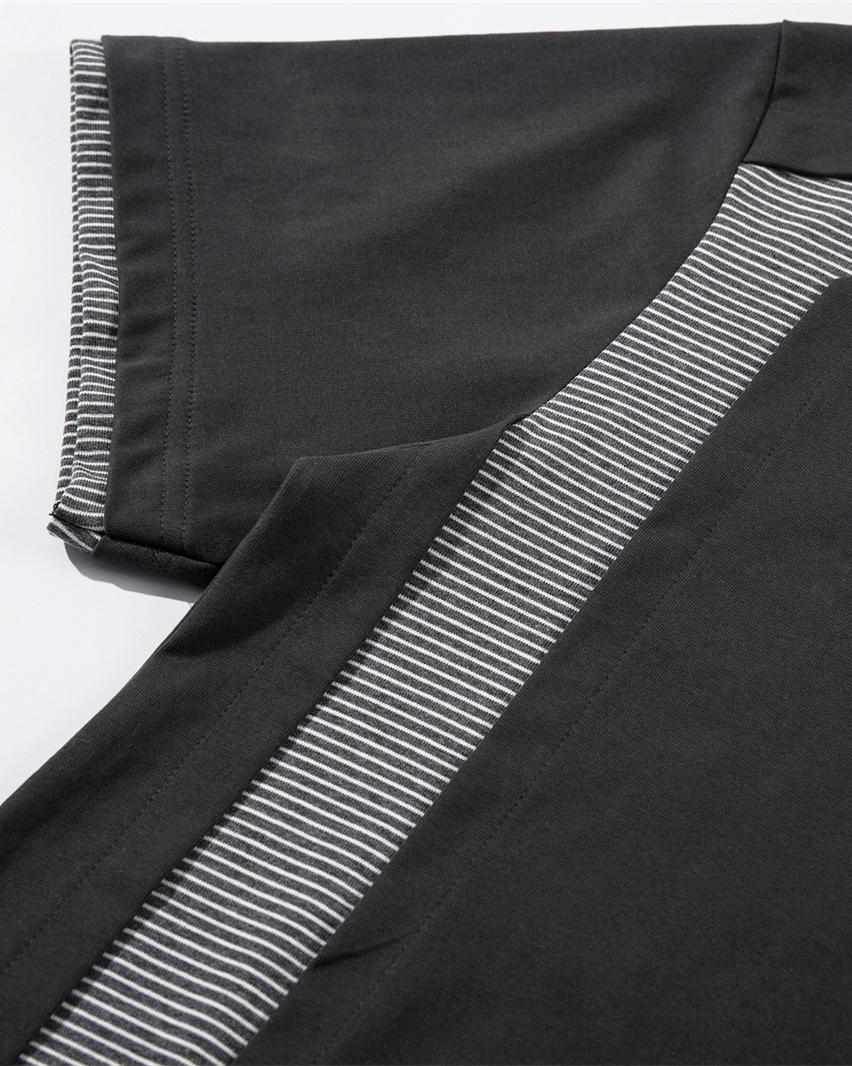 대조적인 컬러 스티칭 짧은 소매