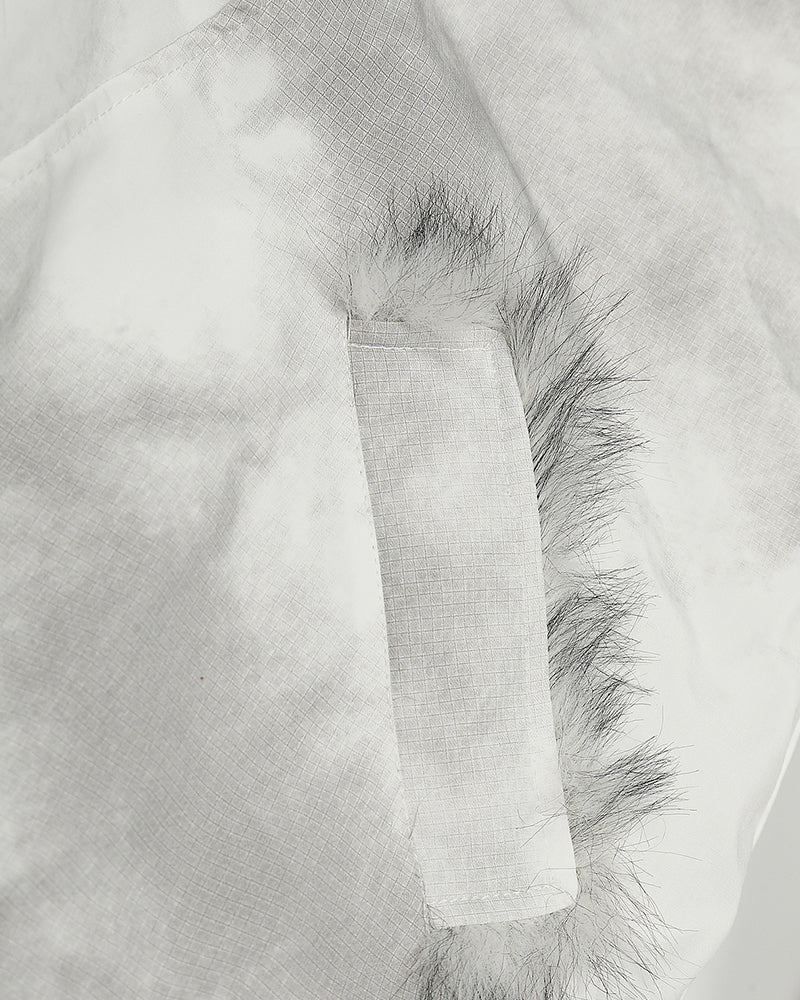 Short, versatile cotton-padded jacket