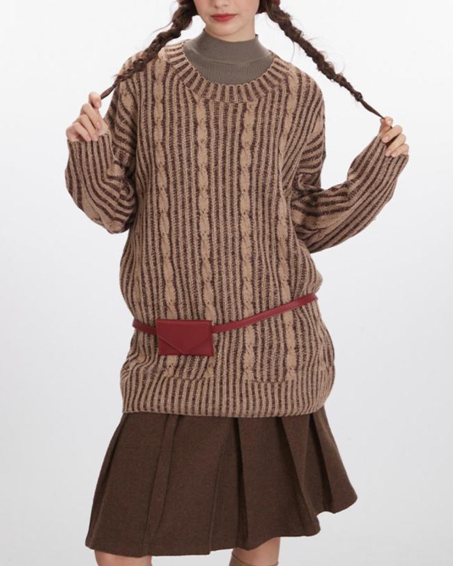復古圓領毛衣