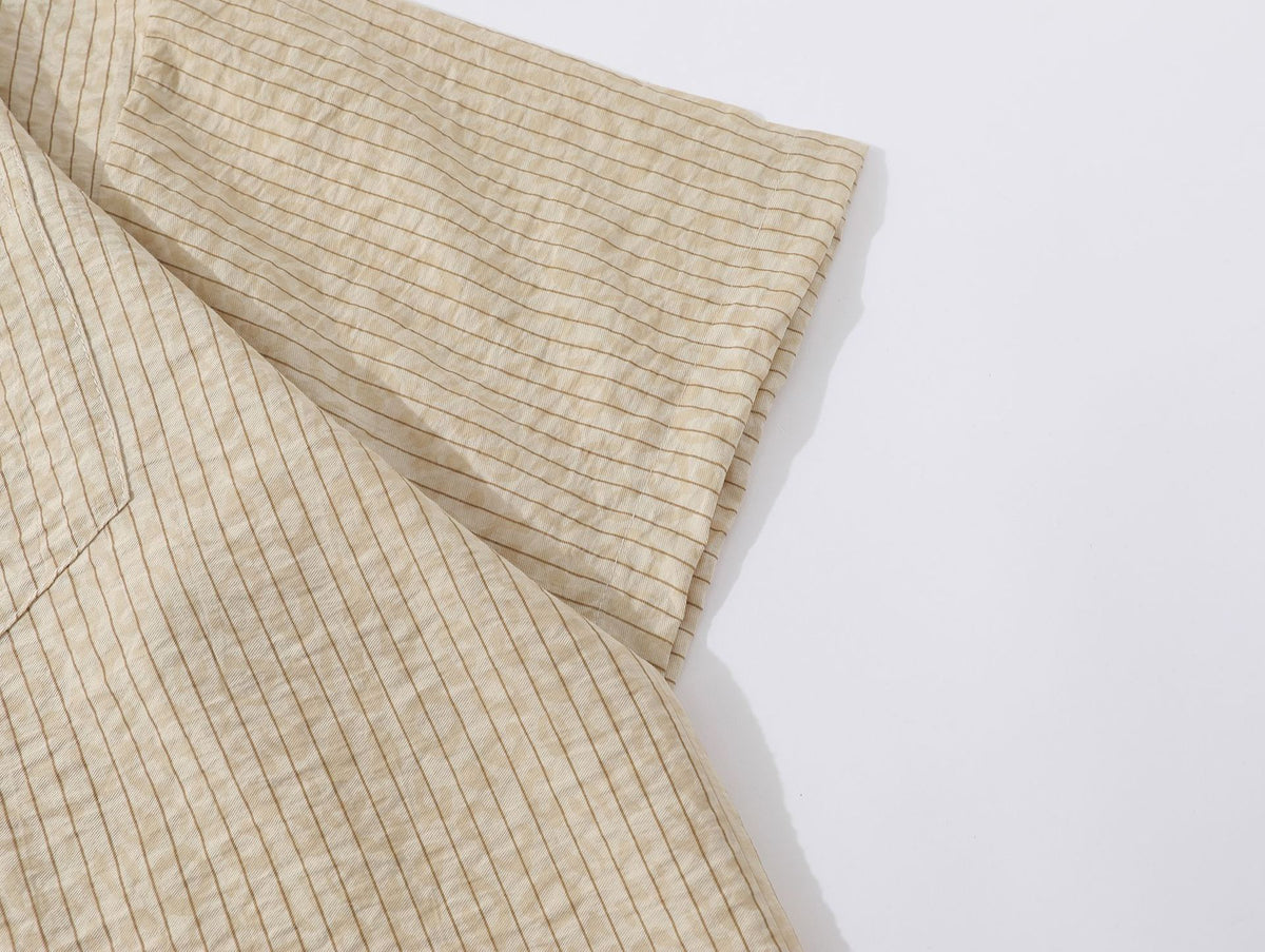 Retro versatile short-sleeved shirt