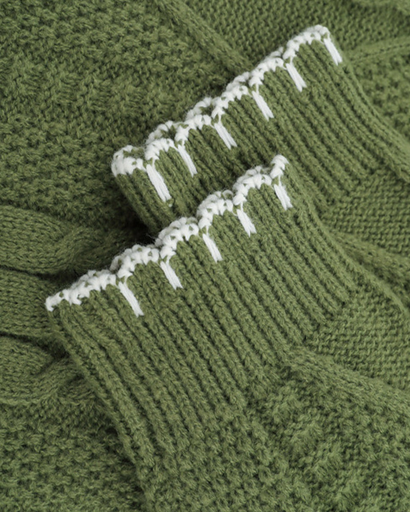 Contrast color crew neck sweater