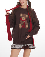 Bear-patterned loose-fitting knit sweater