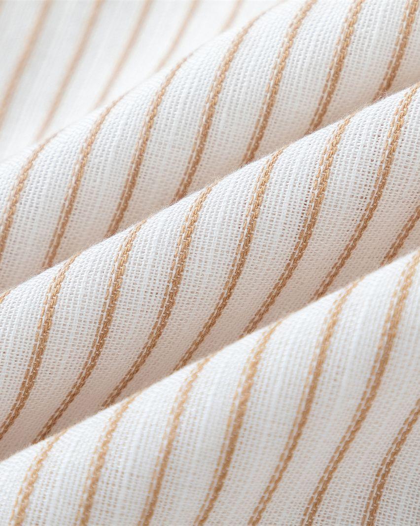 Simple vertical striped short-sleeved shirt