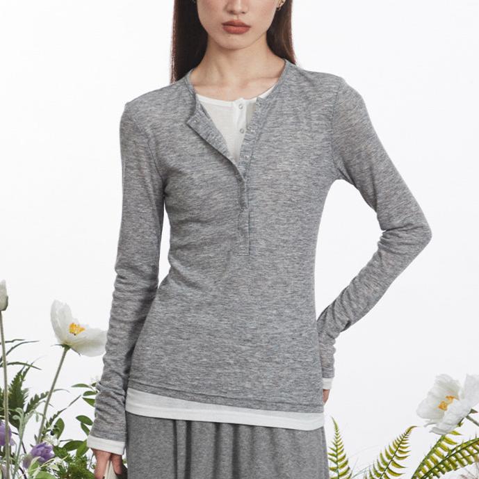 Preppy style fake two-piece top (women's style)