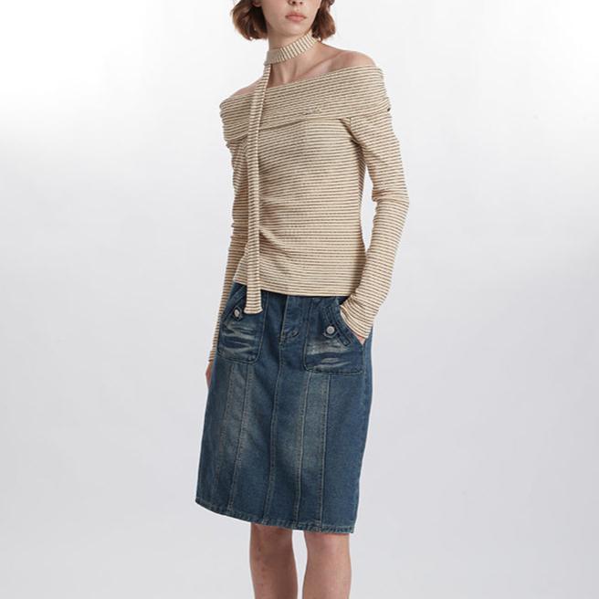 Striped contrasting one-shoulder long sleeves (women's style)