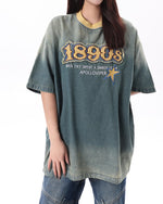 대조적인 컬러의 데님 반팔