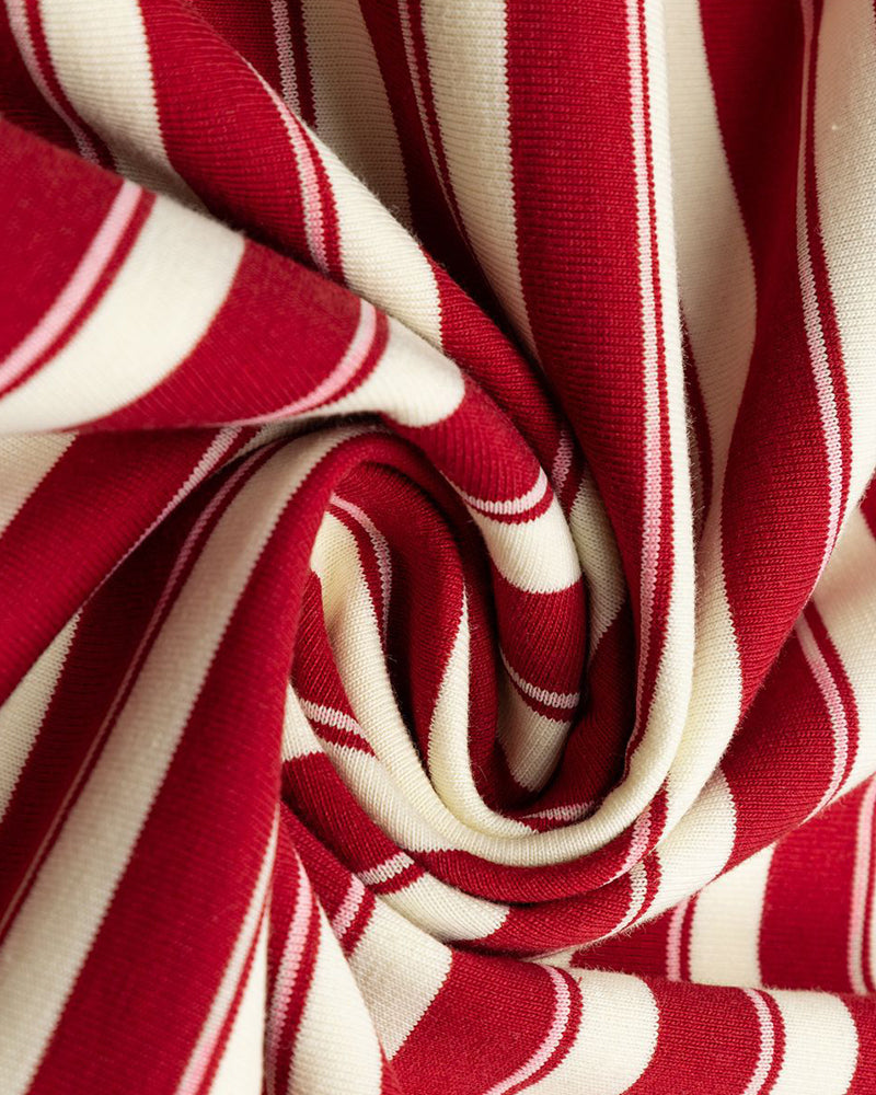 대비되는 컬러의 귀여운 반팔