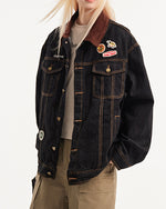 여러 개의 포켓이 있는 데님 재킷