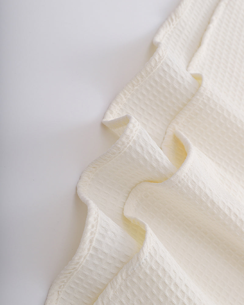 Embroidered plaid short-sleeved shirt