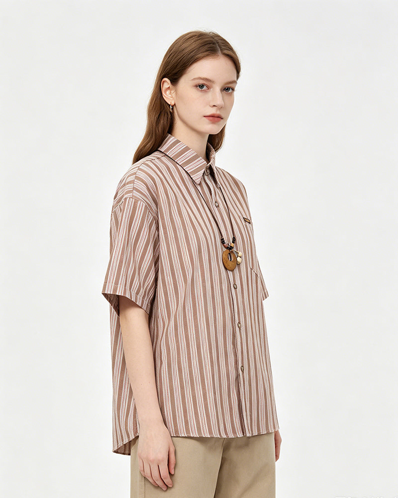 Vertical striped necklace short-sleeved shirt