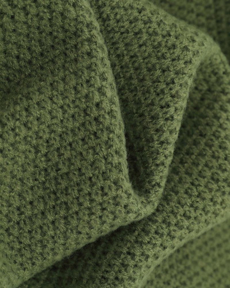 Contrast color crew neck sweater