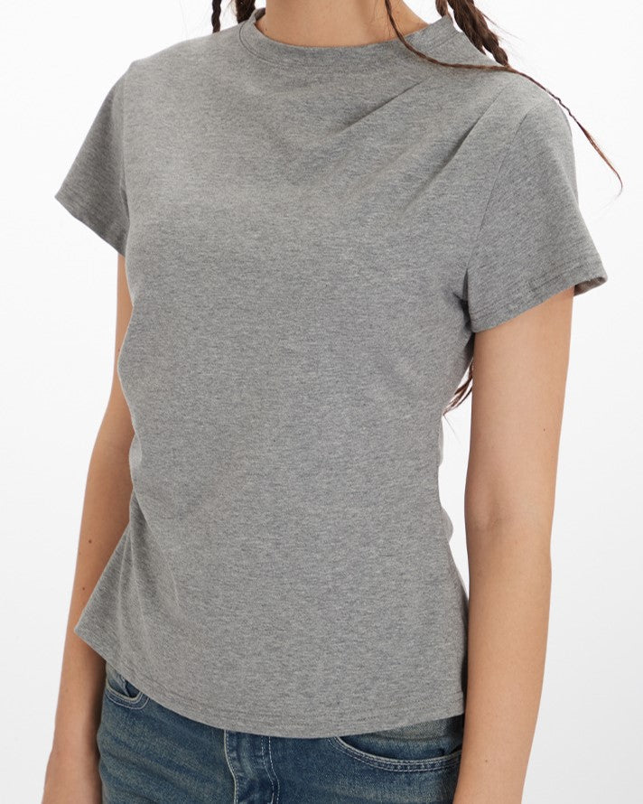 Simple pleated short sleeves