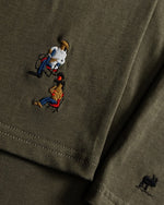 자수가 들어간 느슨한 짧은 소매