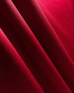 심플한 대비 컬러의 반팔