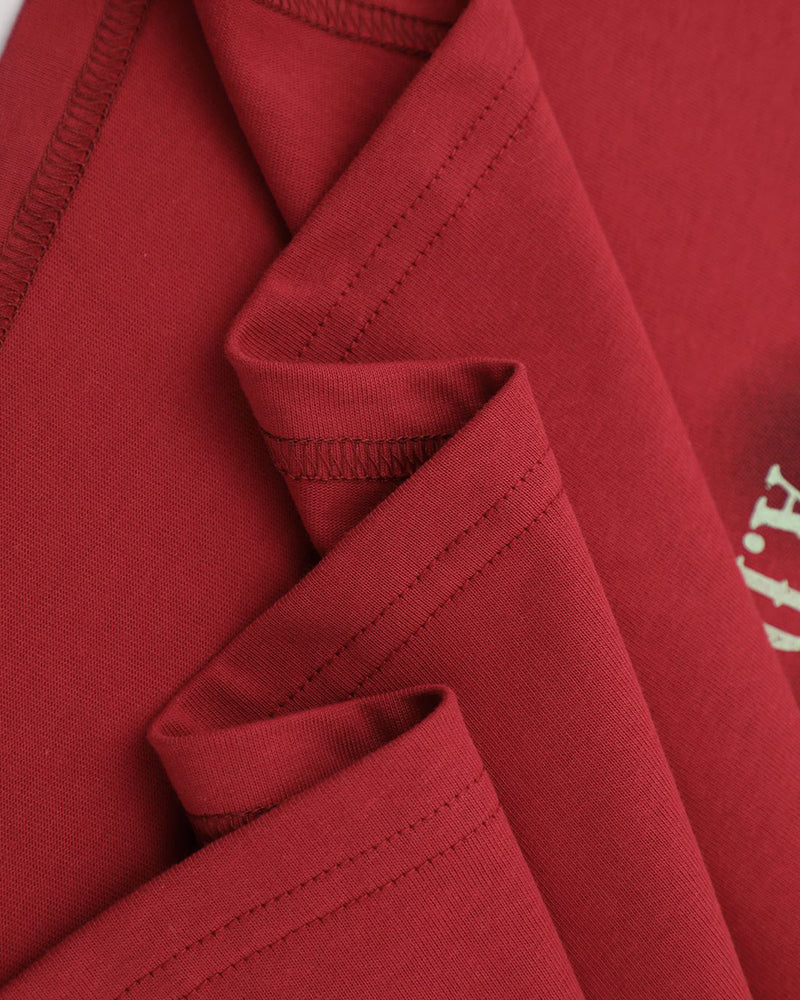 レトロなレタープリントの半袖シャツ