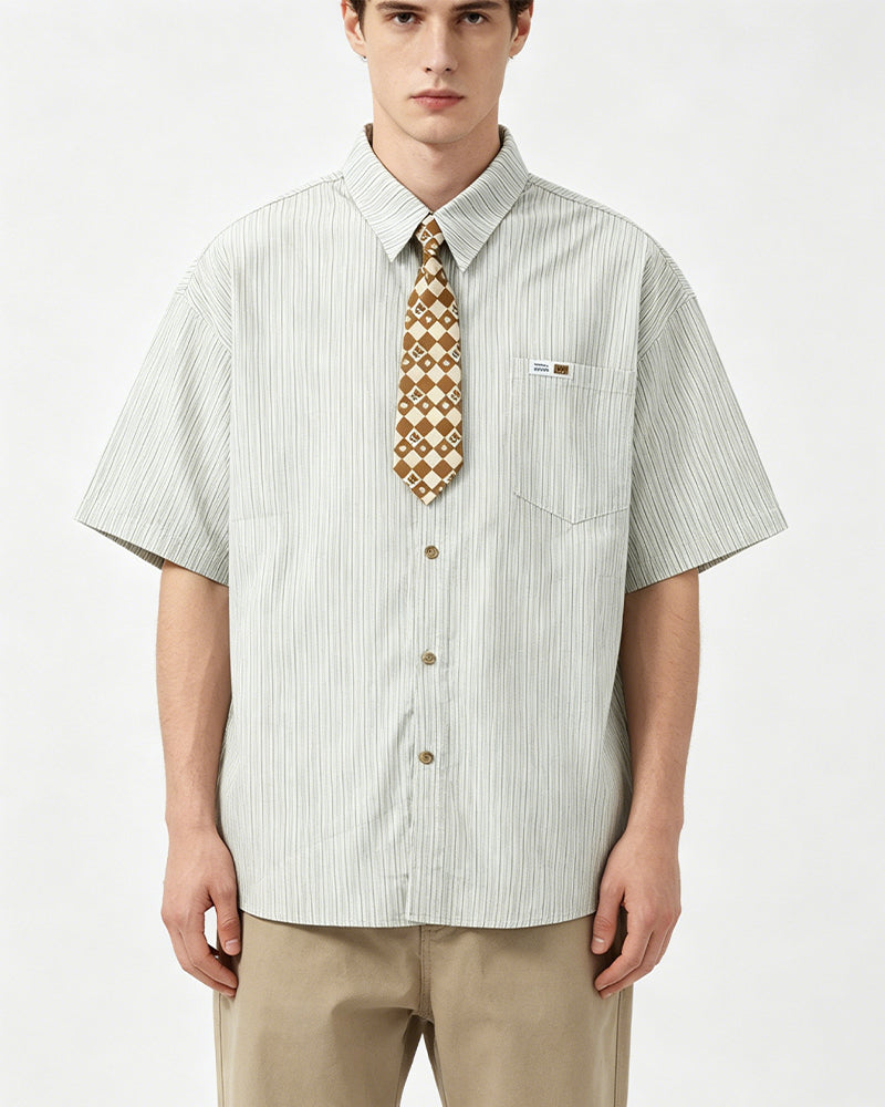 Casual striped short-sleeved shirt