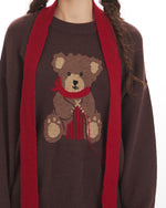 Bear-patterned loose-fitting knit sweater