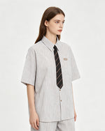 レトロネクタイ装飾ストライプシャツ