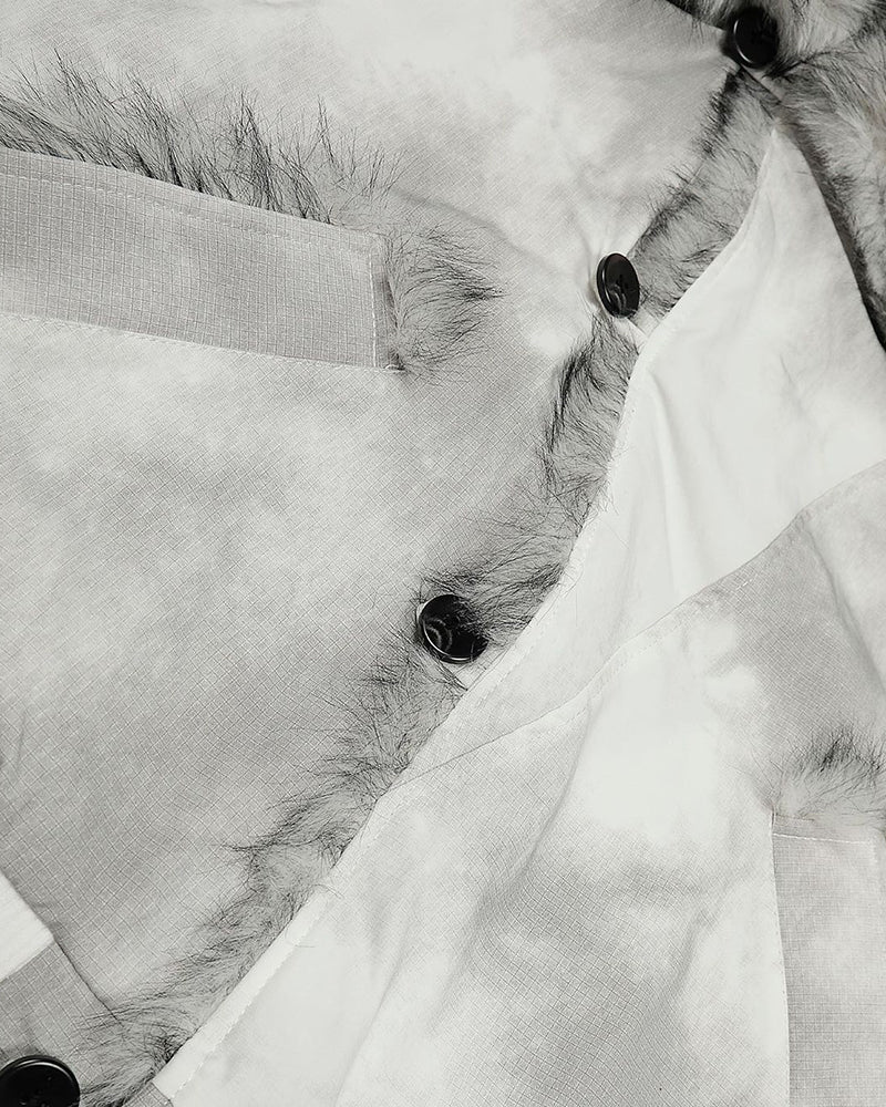 Short, versatile cotton-padded jacket