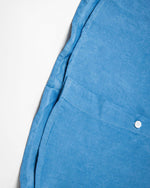 Short-sleeved shirt with small embroidered flowers