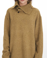 넉넉한 핏의 칼라가 있는 베이스 레이어