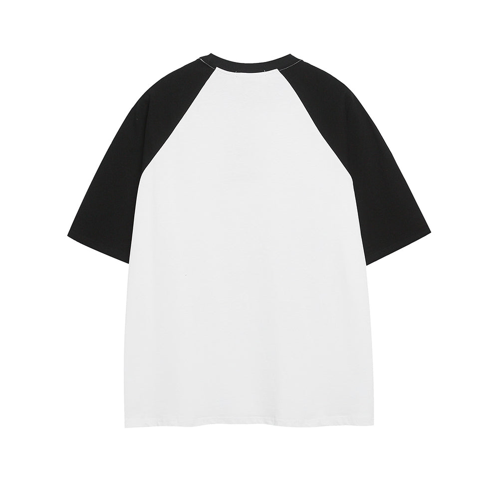 대비되는 색상의 꽃무늬 반팔