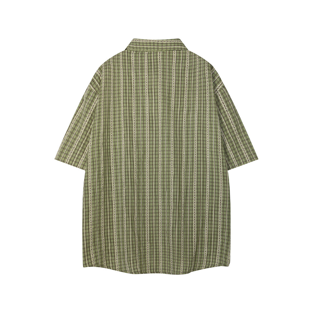 Cute short-sleeved shirt with pendant