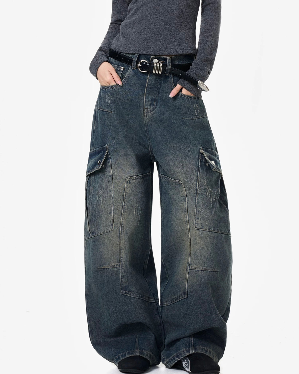 Distressed multi-pocket jeans