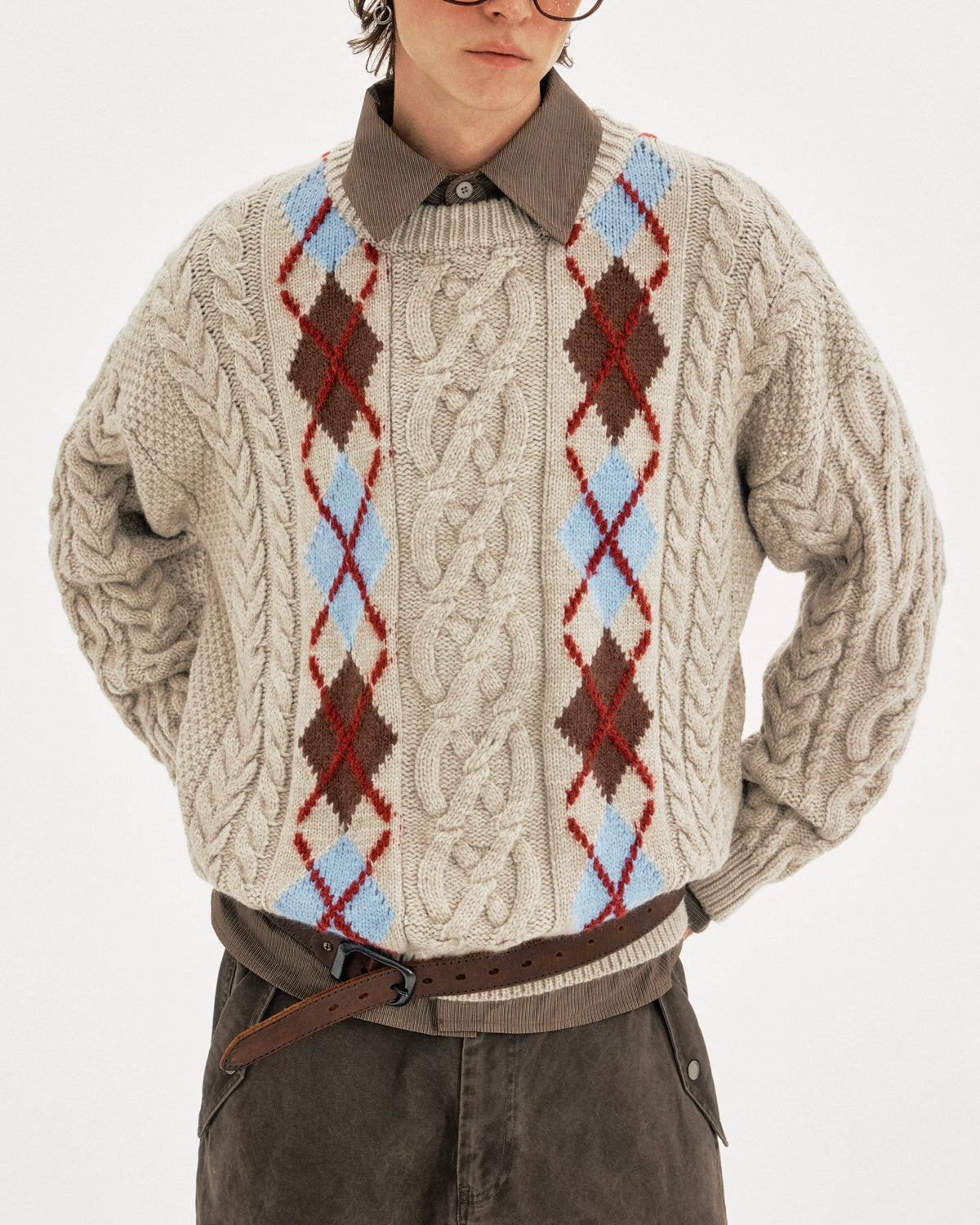 菱形格麻花辮套頭毛衣