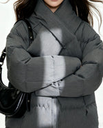 두껍고 따뜻한 스카프 코트