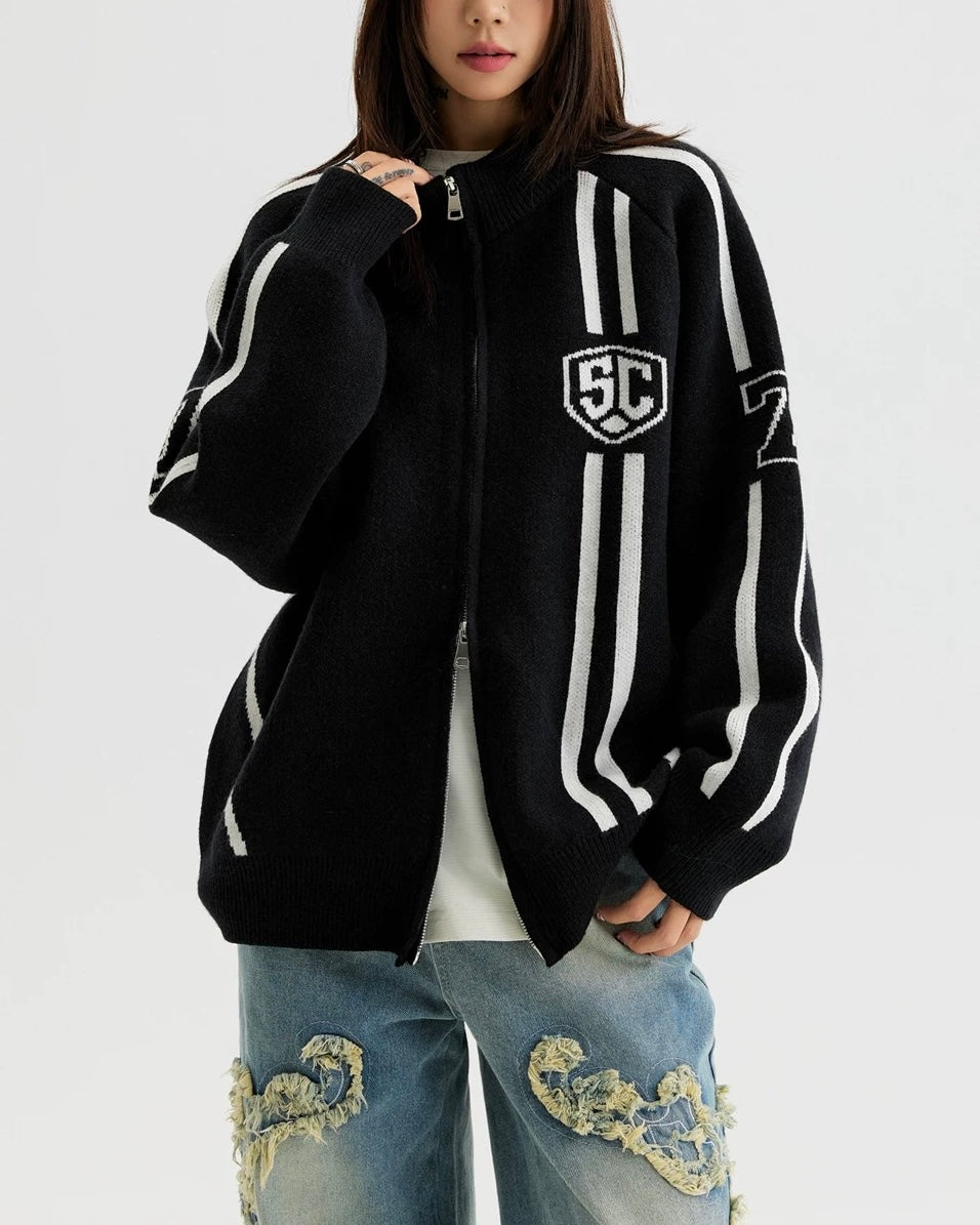 컬러 블록 니트 소재의 활용도 높은 코트