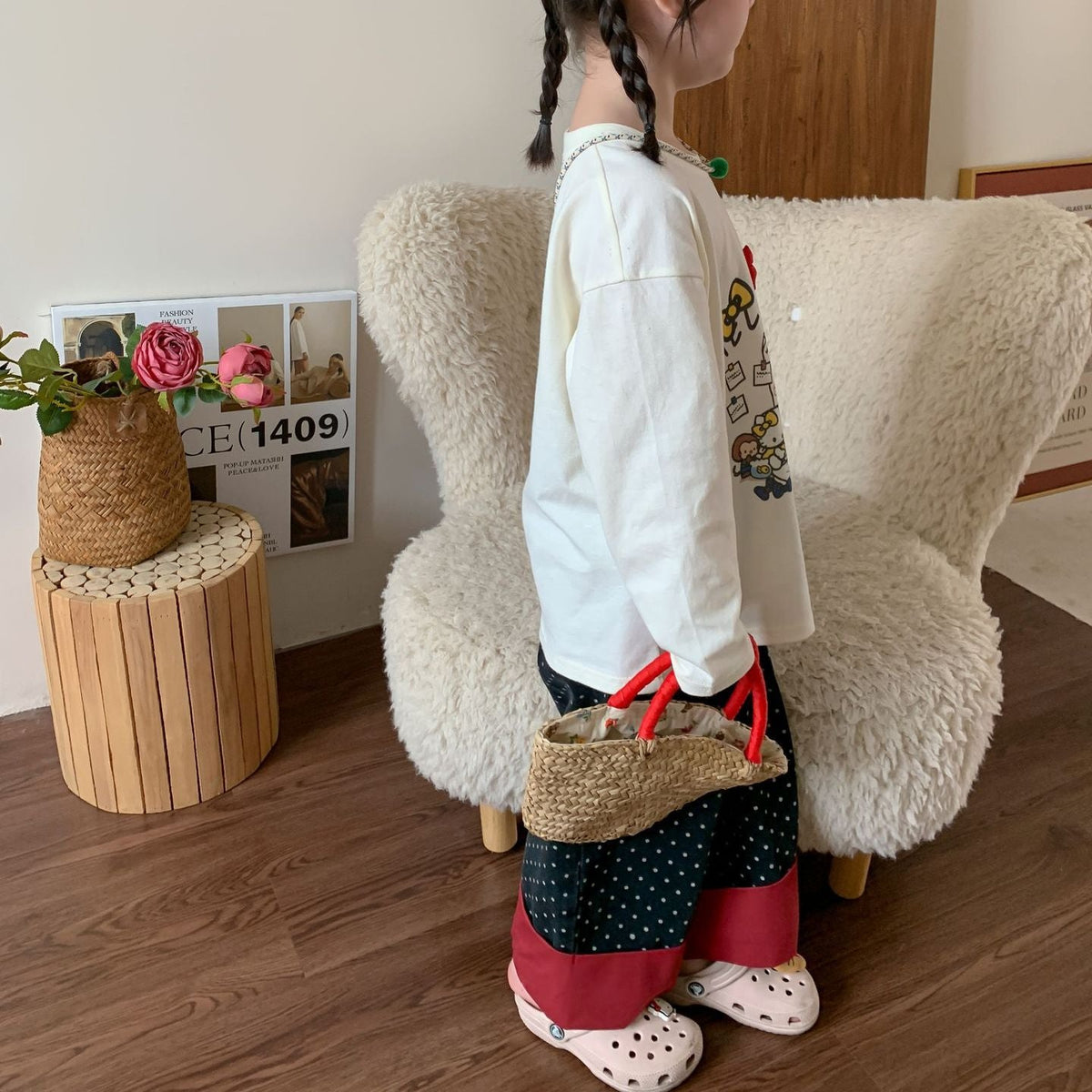 Cute knitted top and pants set