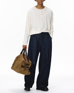 Simple and casual long-sleeved