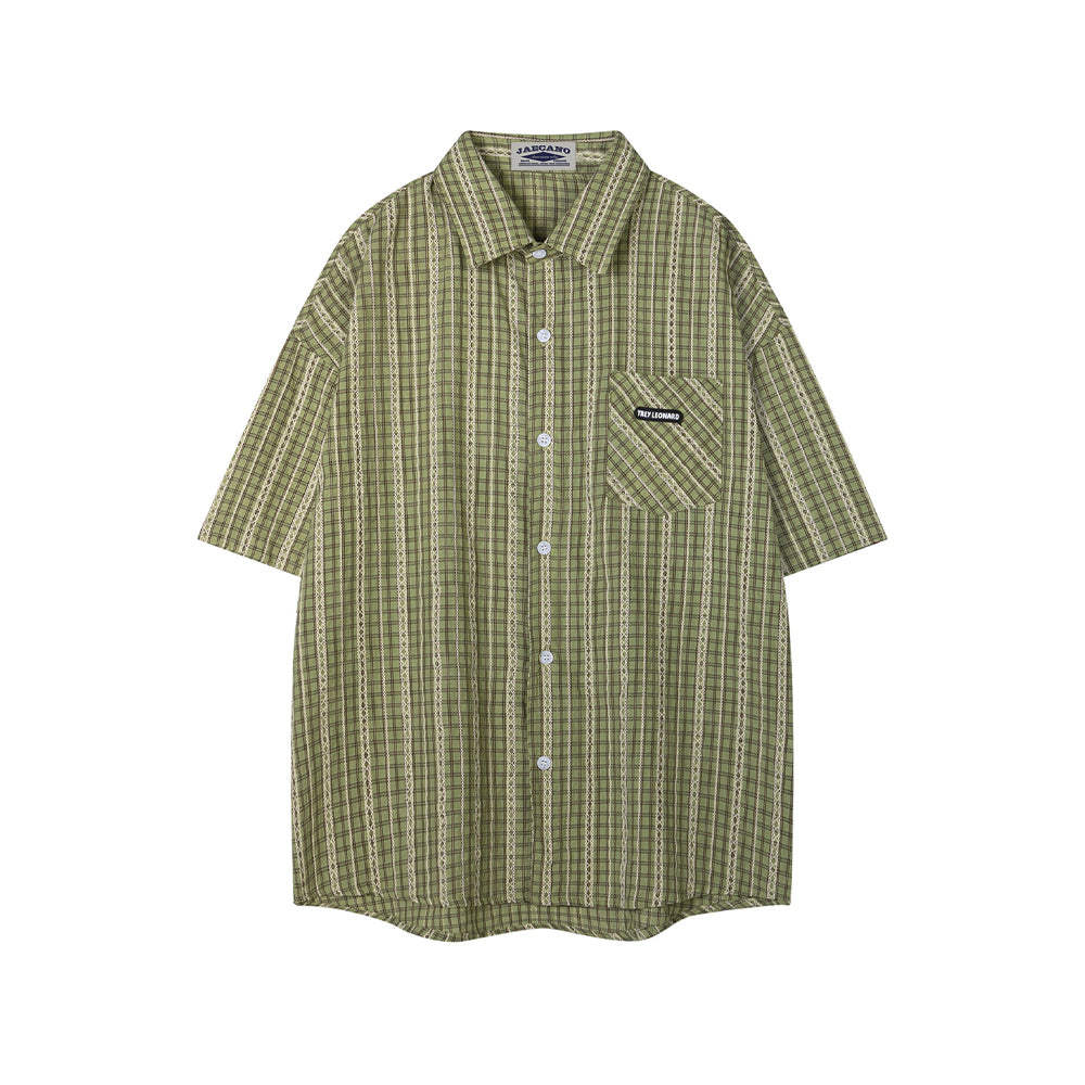 Cute short-sleeved shirt with pendant