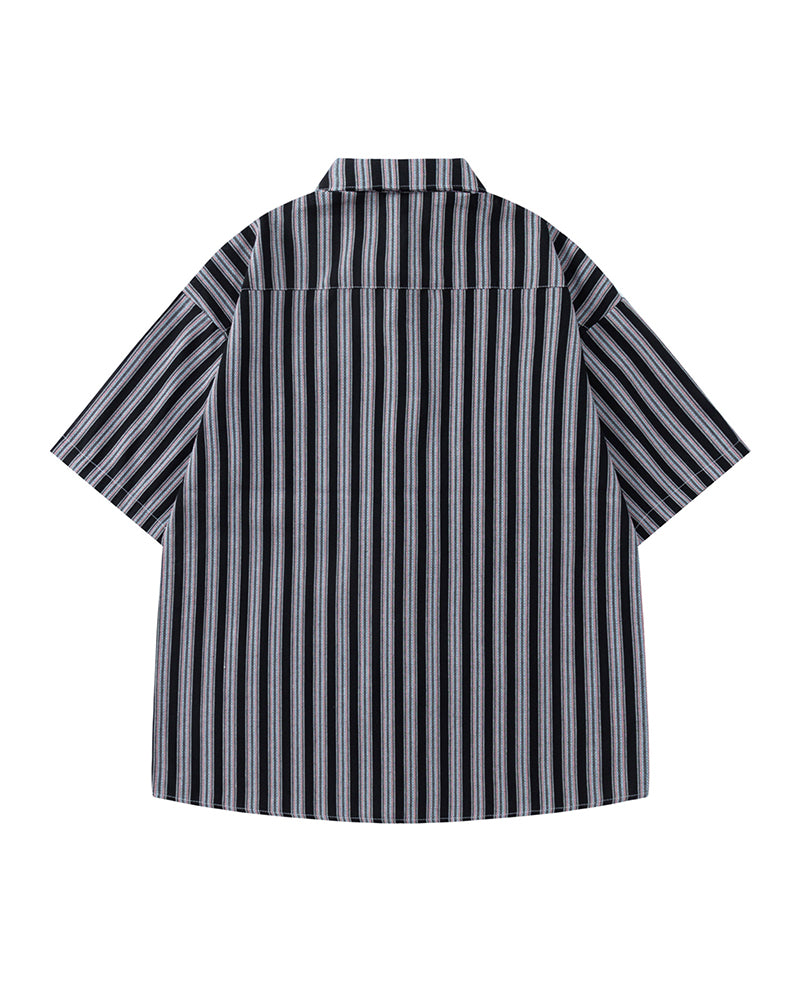 Vertical striped necklace short-sleeved shirt