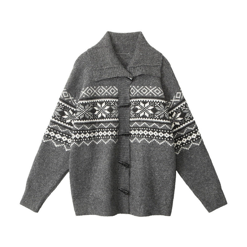 Horn button loose knitted jacket