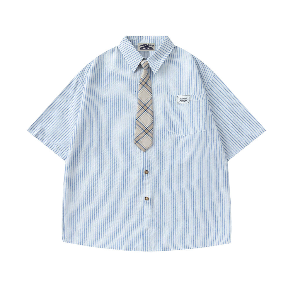 Simple vertical striped short-sleeved shirt