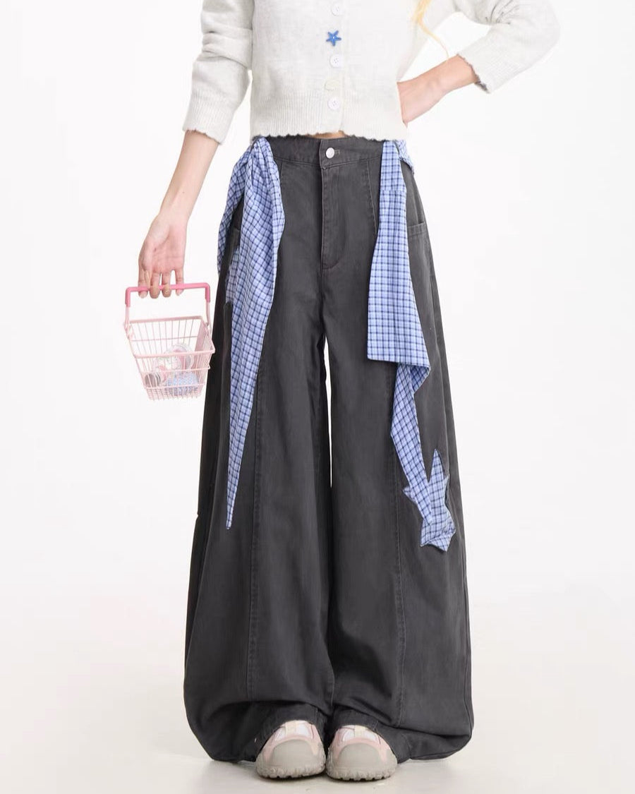 Detachable star jeans