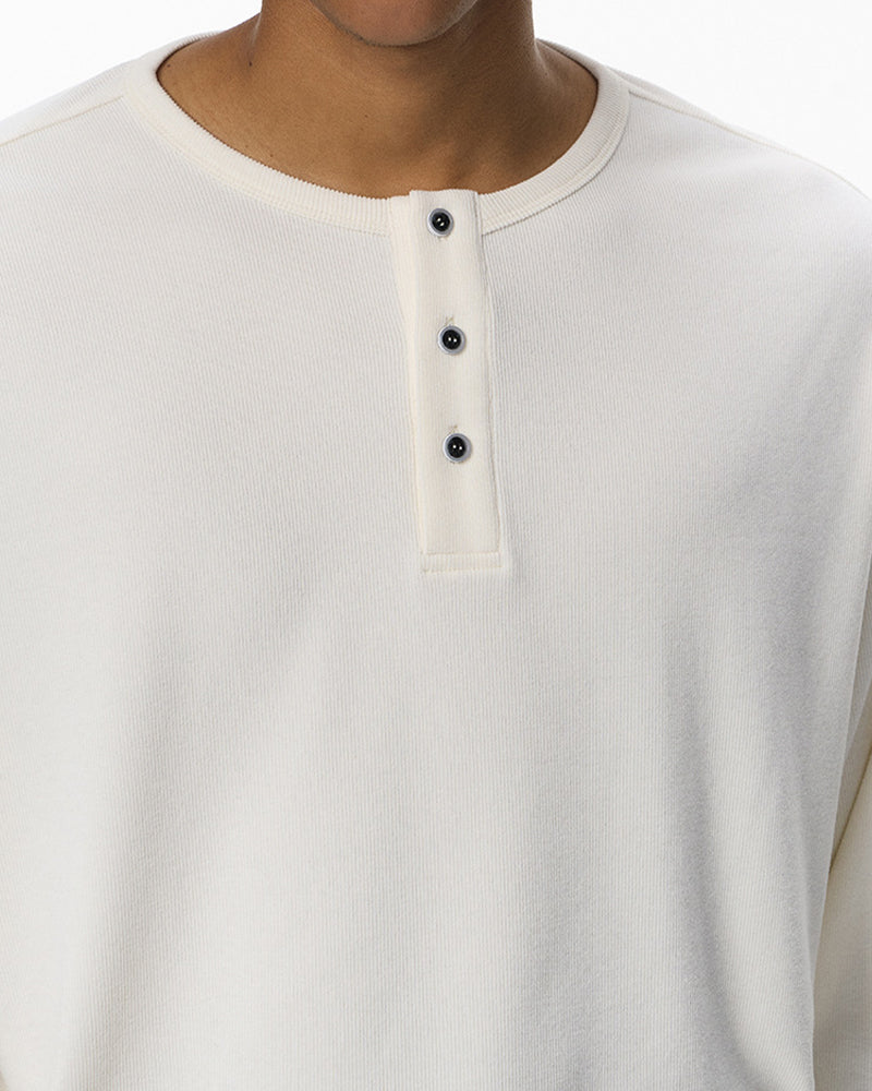 Simple and casual long-sleeved