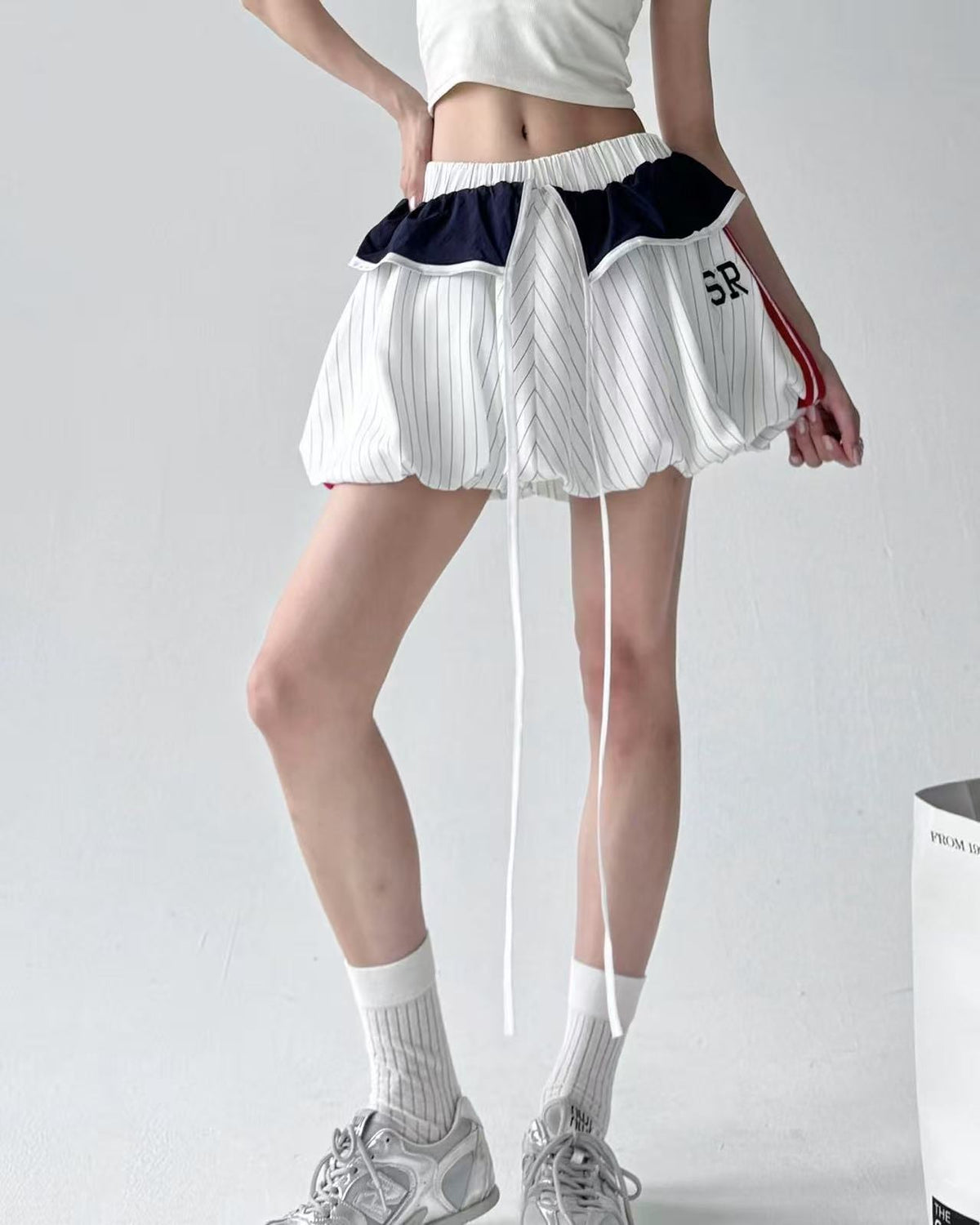 休閑設計感短裙