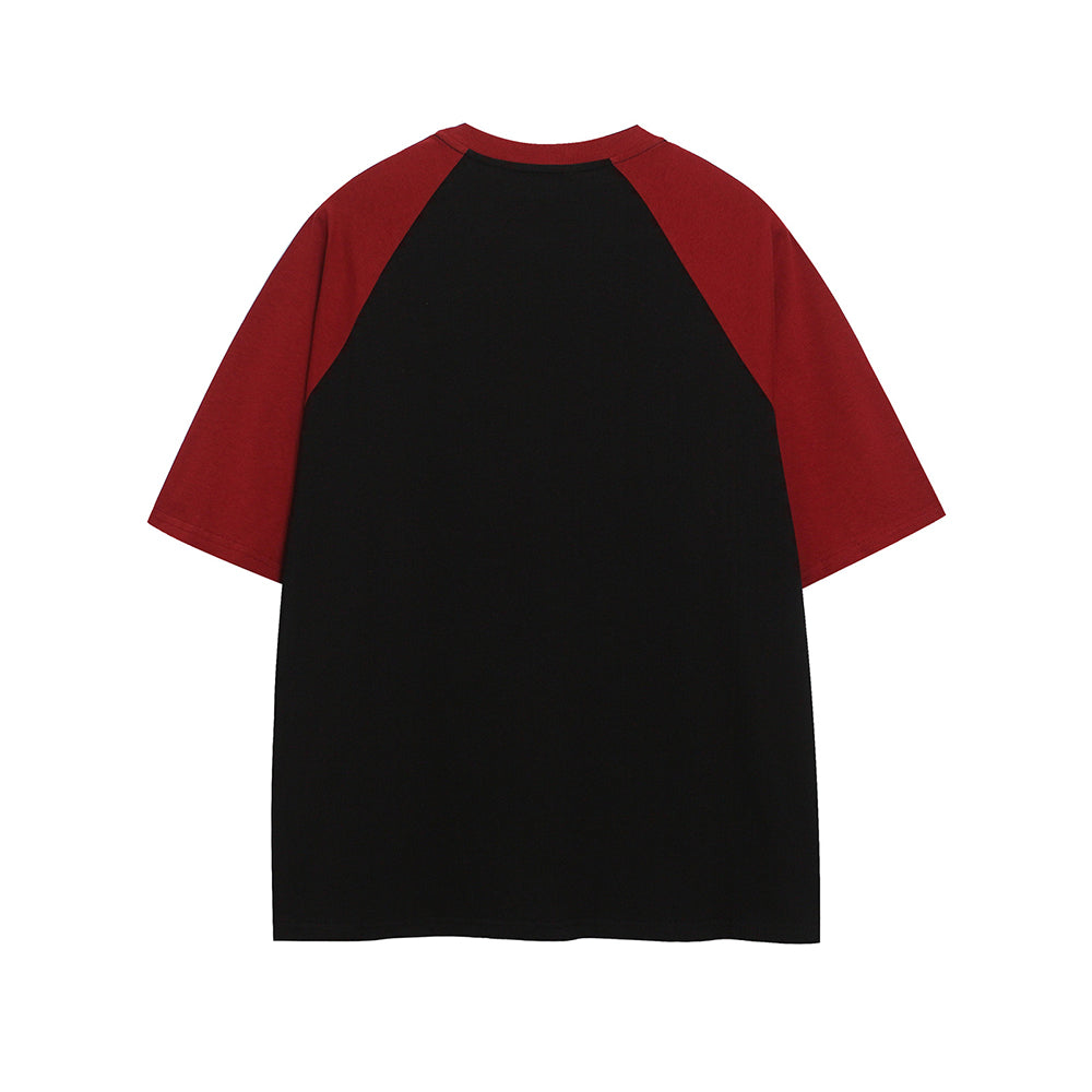 대비되는 색상의 꽃무늬 반팔