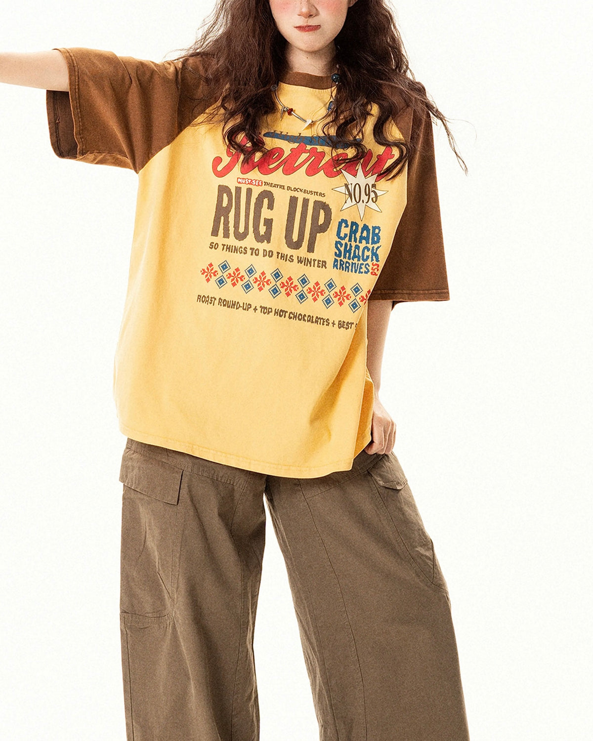 대조적인 컬러 스티칭 짧은 소매