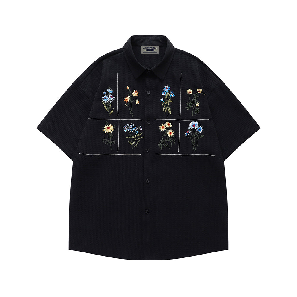 Floral embroidered short-sleeved shirt