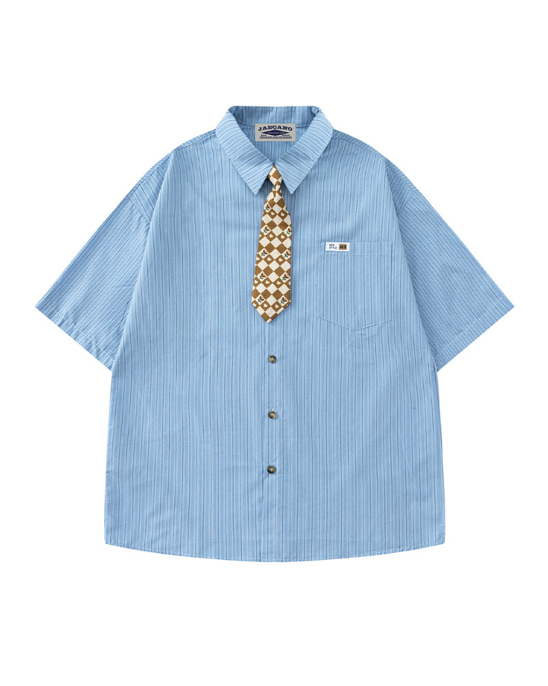 Casual striped short-sleeved shirt