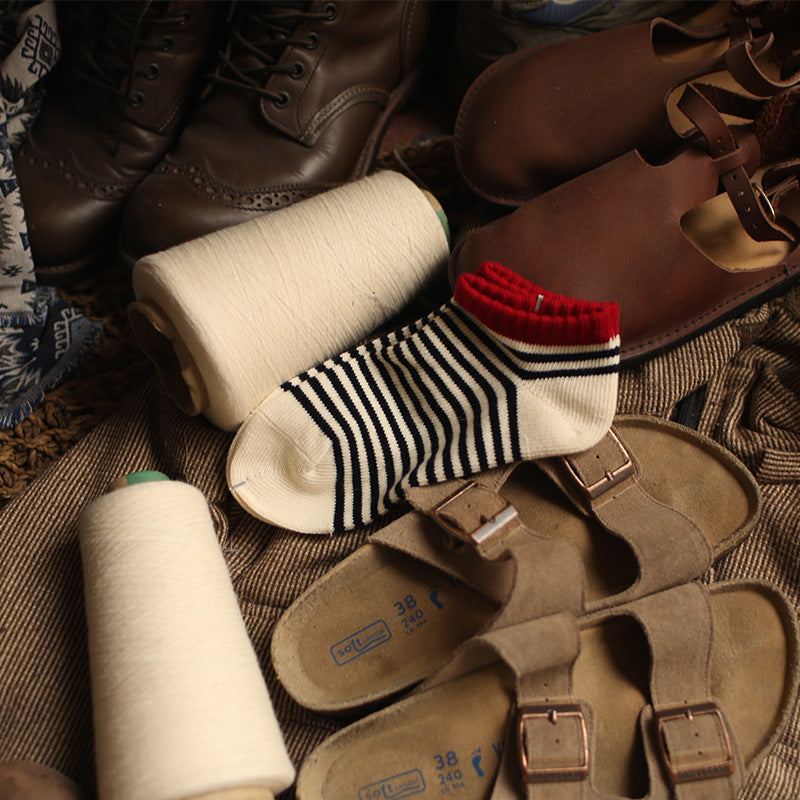 콘트라스트 스트라이프 크루 양말