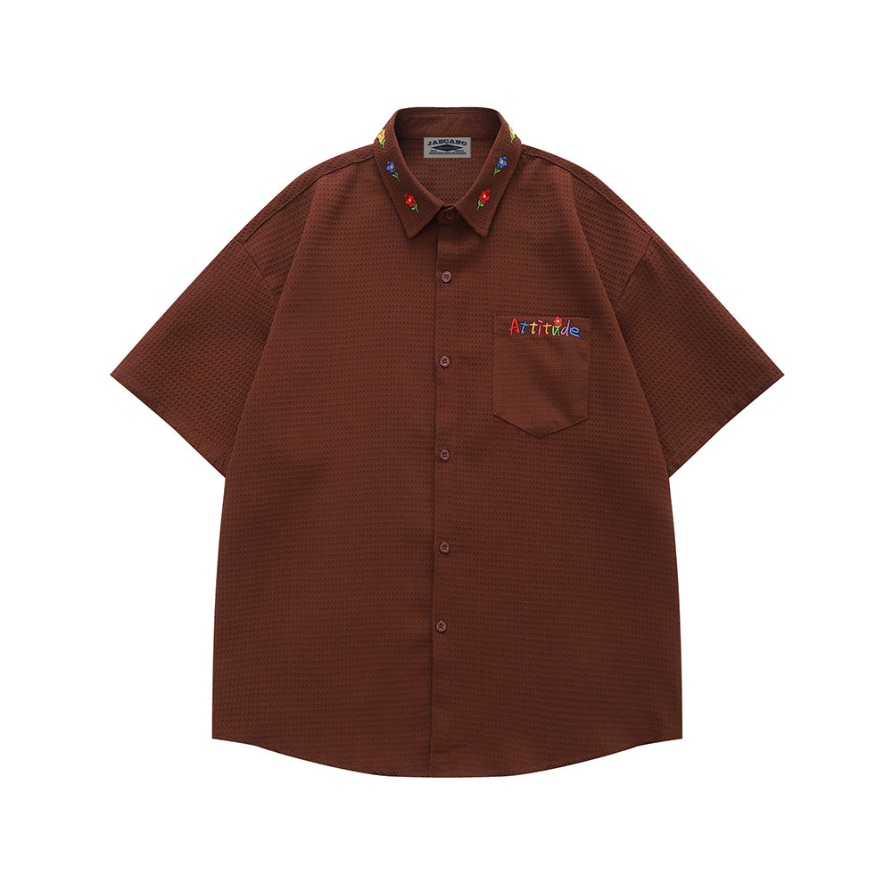 Embroidered plaid short-sleeved shirt